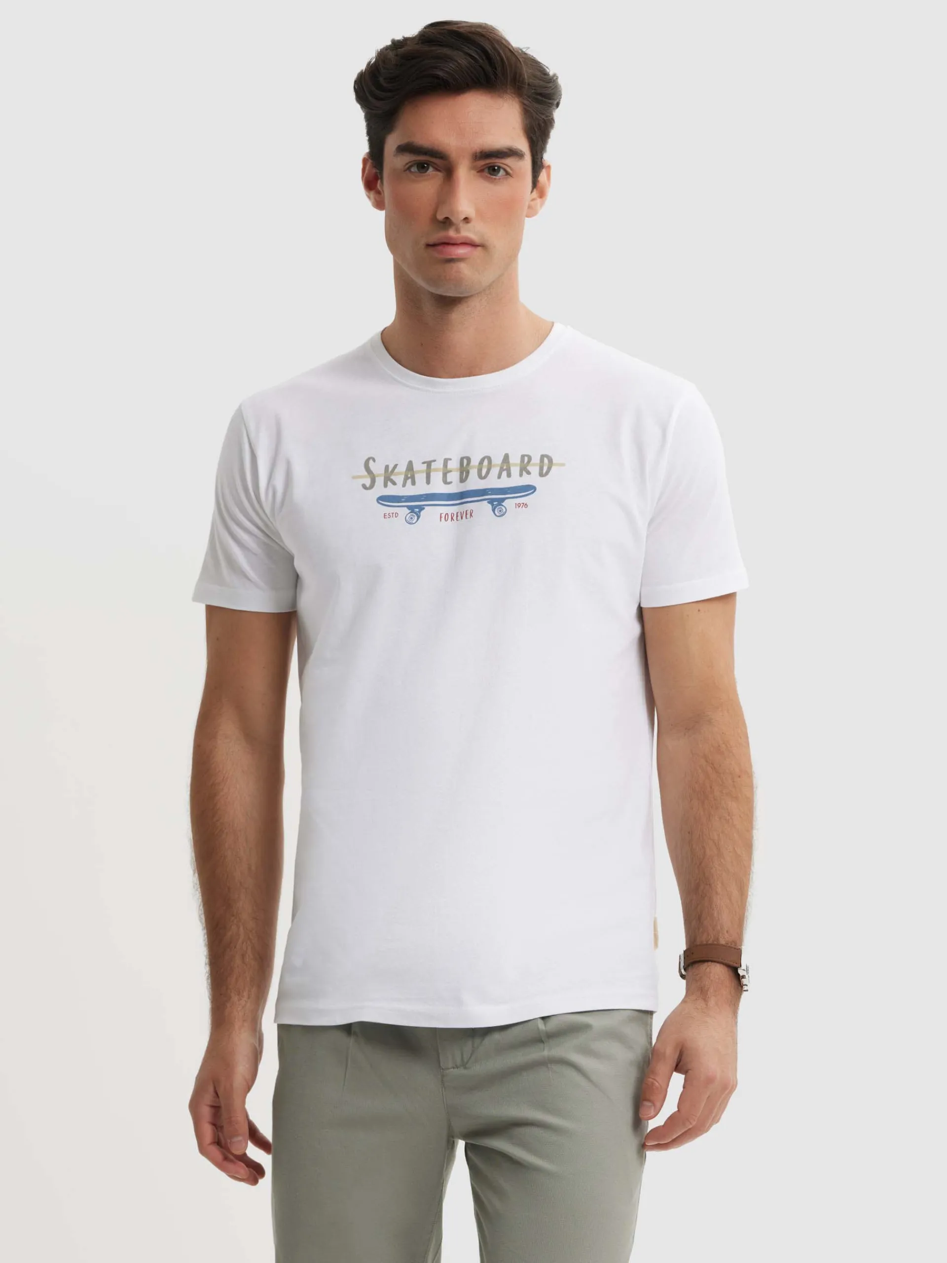 Camisetas-Alvaro Moreno CAMISETA SKATEBOARD Blanco