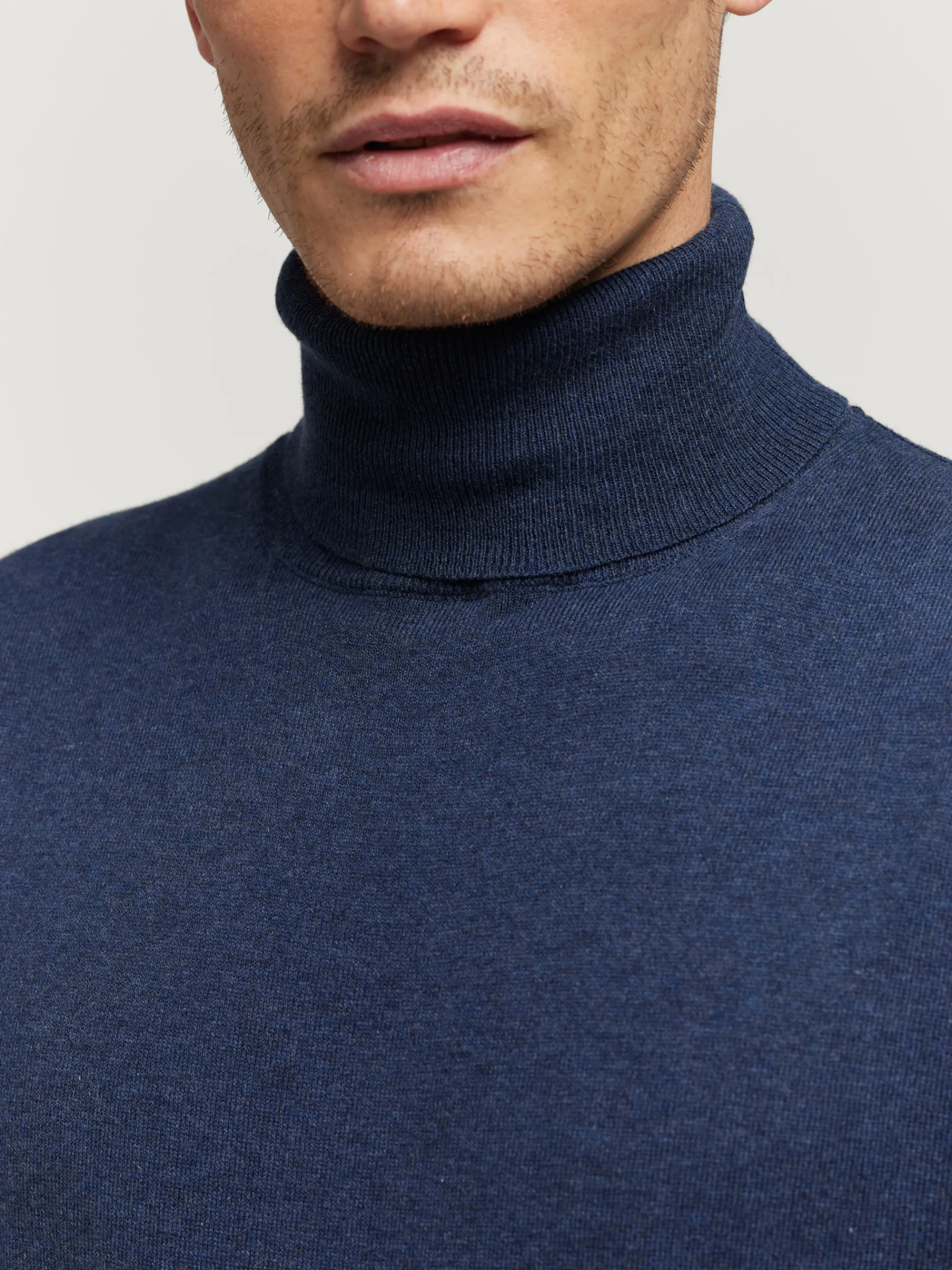 Jerséis-Alvaro Moreno JERSEY ROLL COLLAR Azul